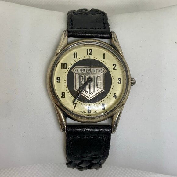Vintage relic wrist watch silver tone 35mm round case quartz analog dial running - Picture 1 of 8